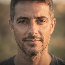 Ricardo — Vendor at the Mercado Municipal